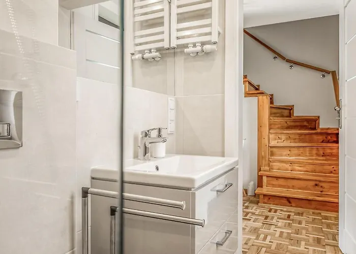 Lovely In With Kitchen Brenna